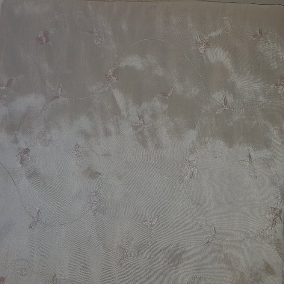 Fabric Tablecloth 128" Round Machine Embroidered Formal - Picture 6 of 9